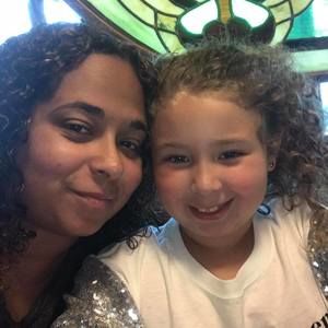 Meet your Posher, Tai-i